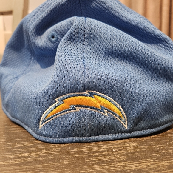 LA Chargers AFC fitted hat. NEW. 39thirty Brand. - Picture 4 of 5
